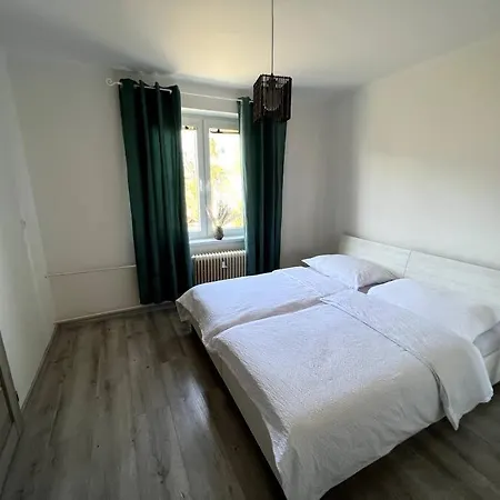 Apartment Bright And Comfy With Free Parking *