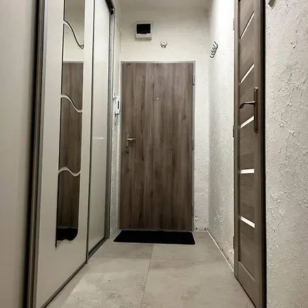 Apartament Bright And Comfy With Free Parking *