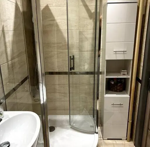 Bright And Comfy With Free Parking Velke Kapusany