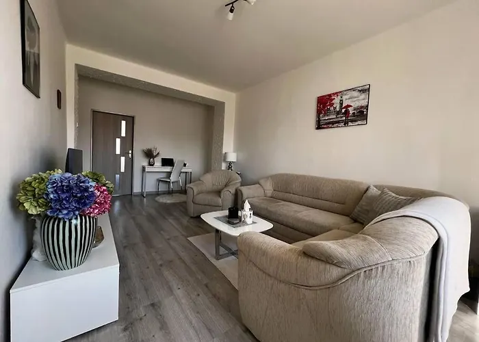 Bright And Comfy With Free Parking * Velke Kapusany